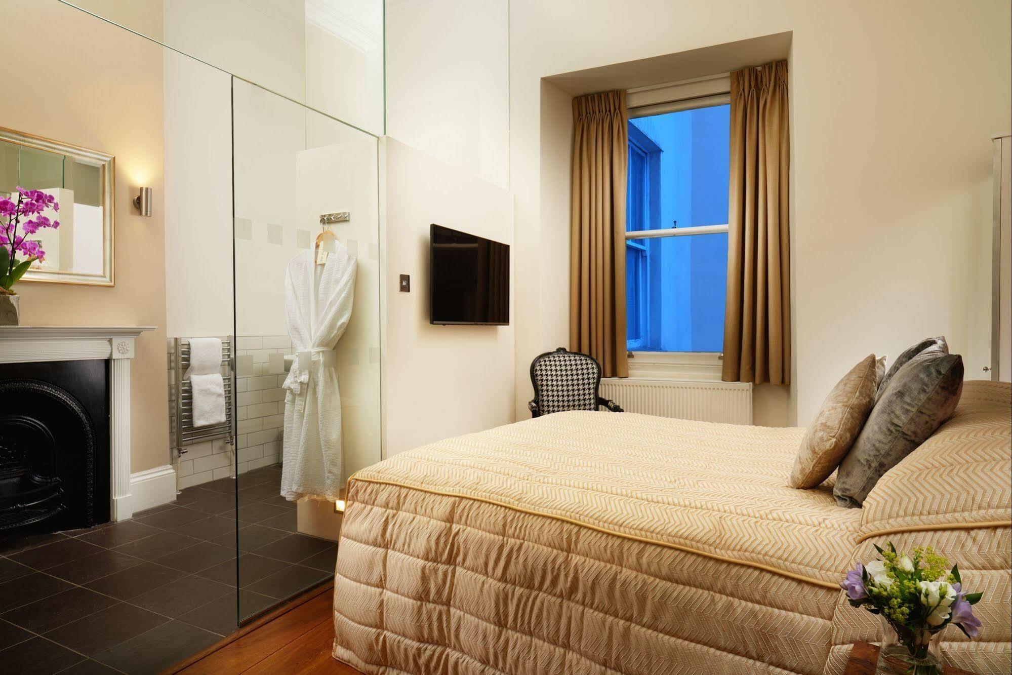 Berkeley Suites Bristol Extérieur photo